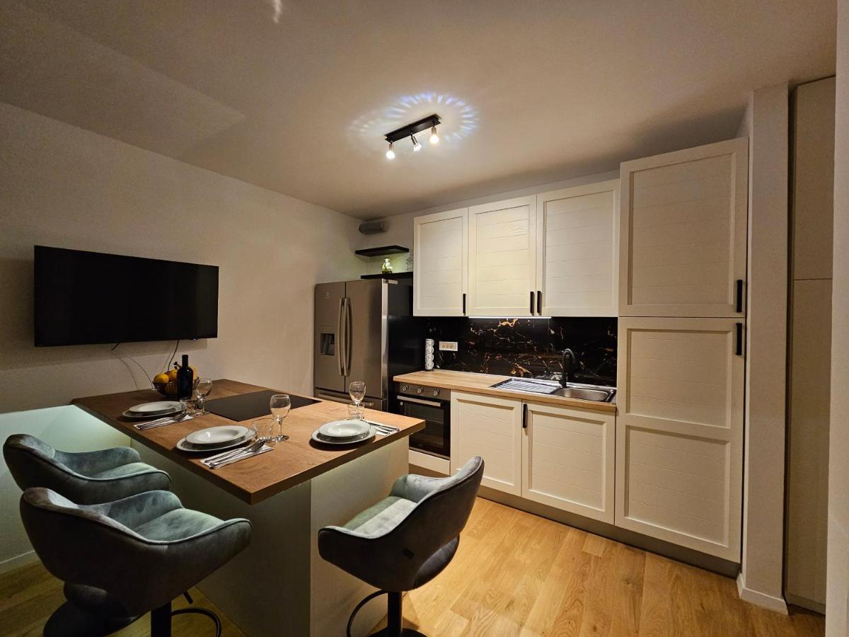 Apartment Rooftop ซาดาร์ ภายนอก รูปภาพ