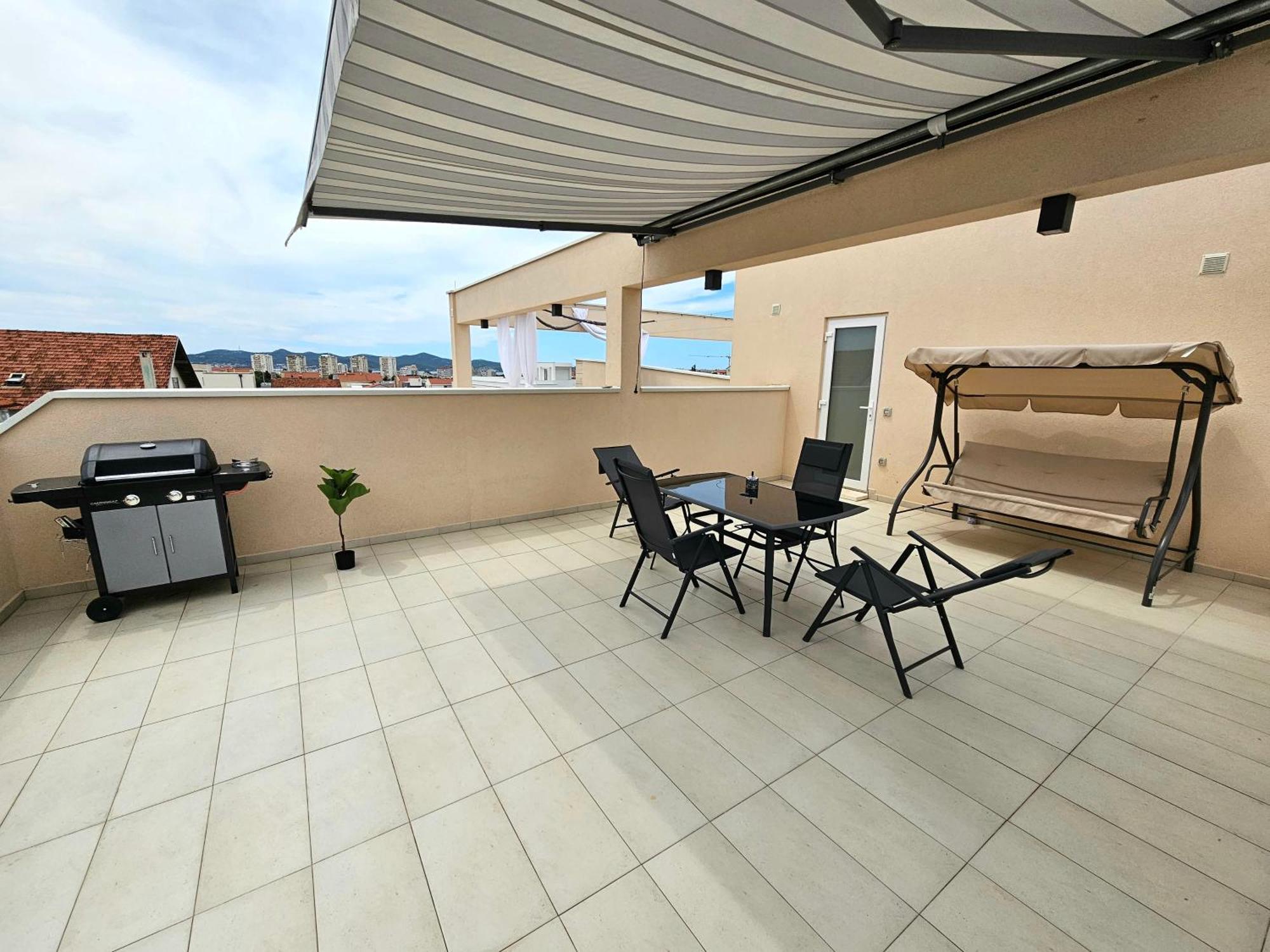 Apartment Rooftop ซาดาร์ ภายนอก รูปภาพ